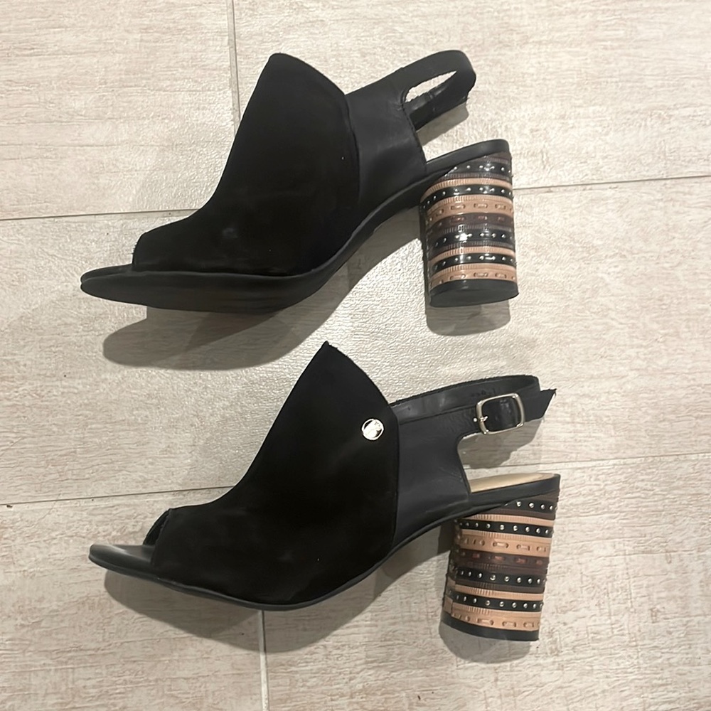 Bottero size 6 sandals, like new!